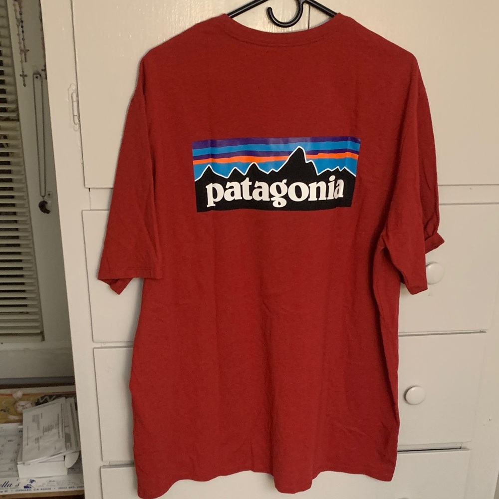 Patagonia Men's Vibrant Red Short Sleeve Tee